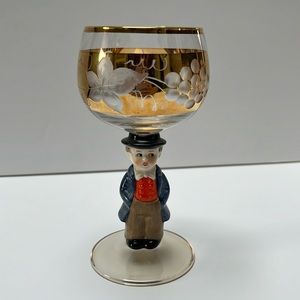 Hummel Wine Glass
